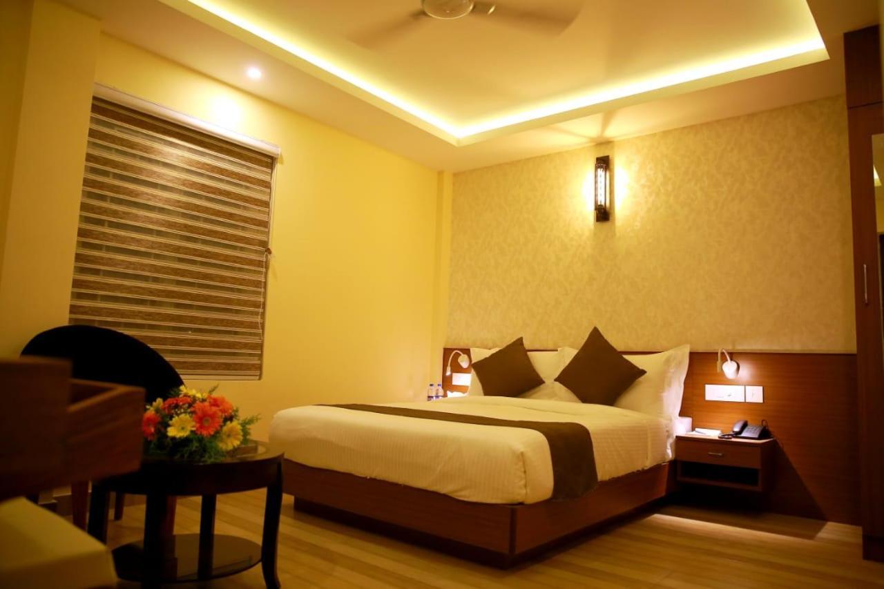 D'Chandelier Kochi 外观 照片