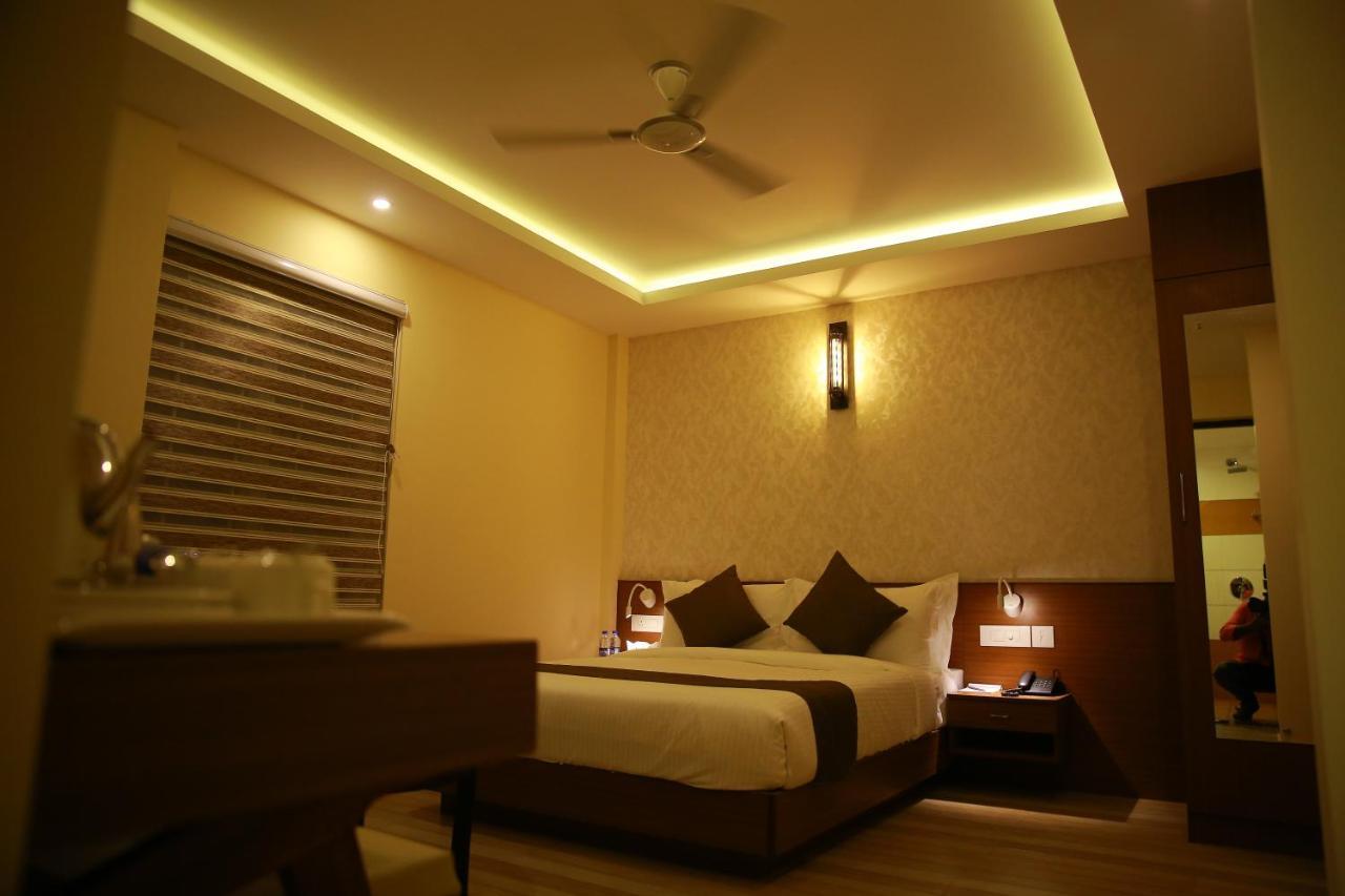 D'Chandelier Kochi 外观 照片