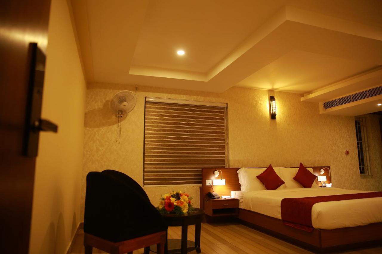 D'Chandelier Kochi 外观 照片