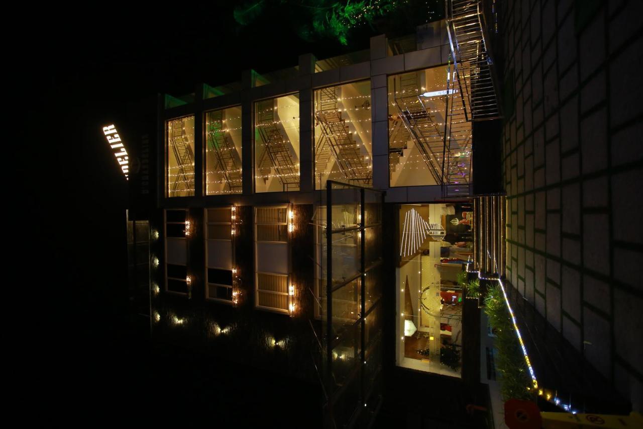 D'Chandelier Kochi 外观 照片