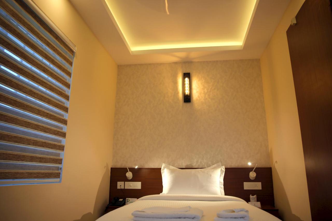 D'Chandelier Kochi 外观 照片